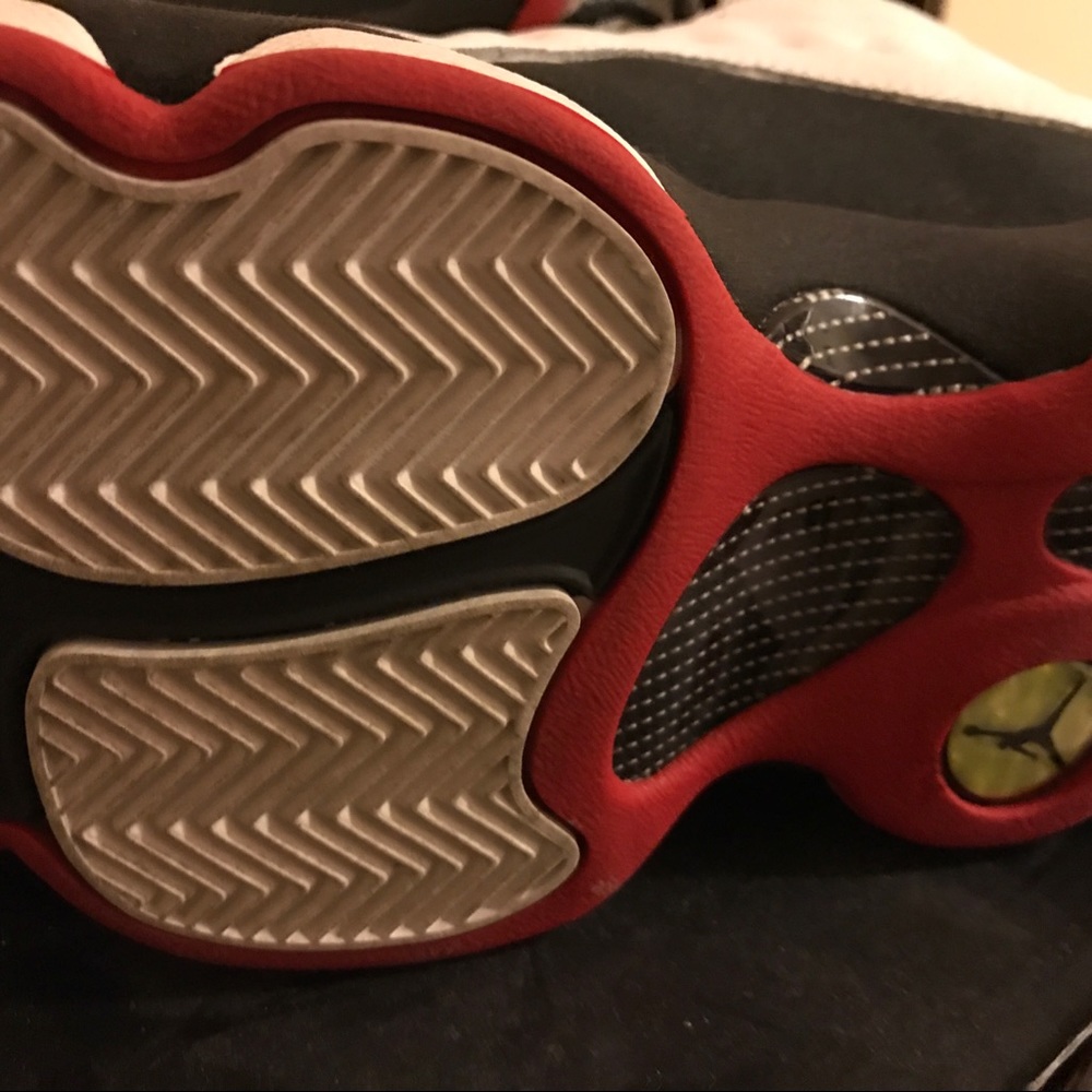 Retro 13 White and Black Hologram classics